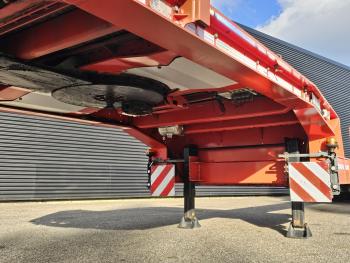 F-S44-/ 4 x STEERING / HYDRAULIC RAMPS / EXTENDABLE